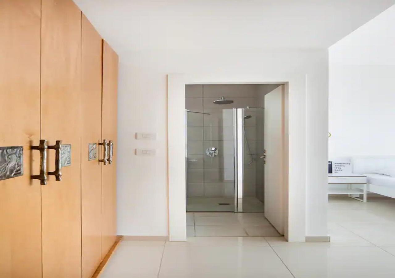 O&O Group- Special Apartment Sea View Luxury Tower Bat Yam Eksteriør billede