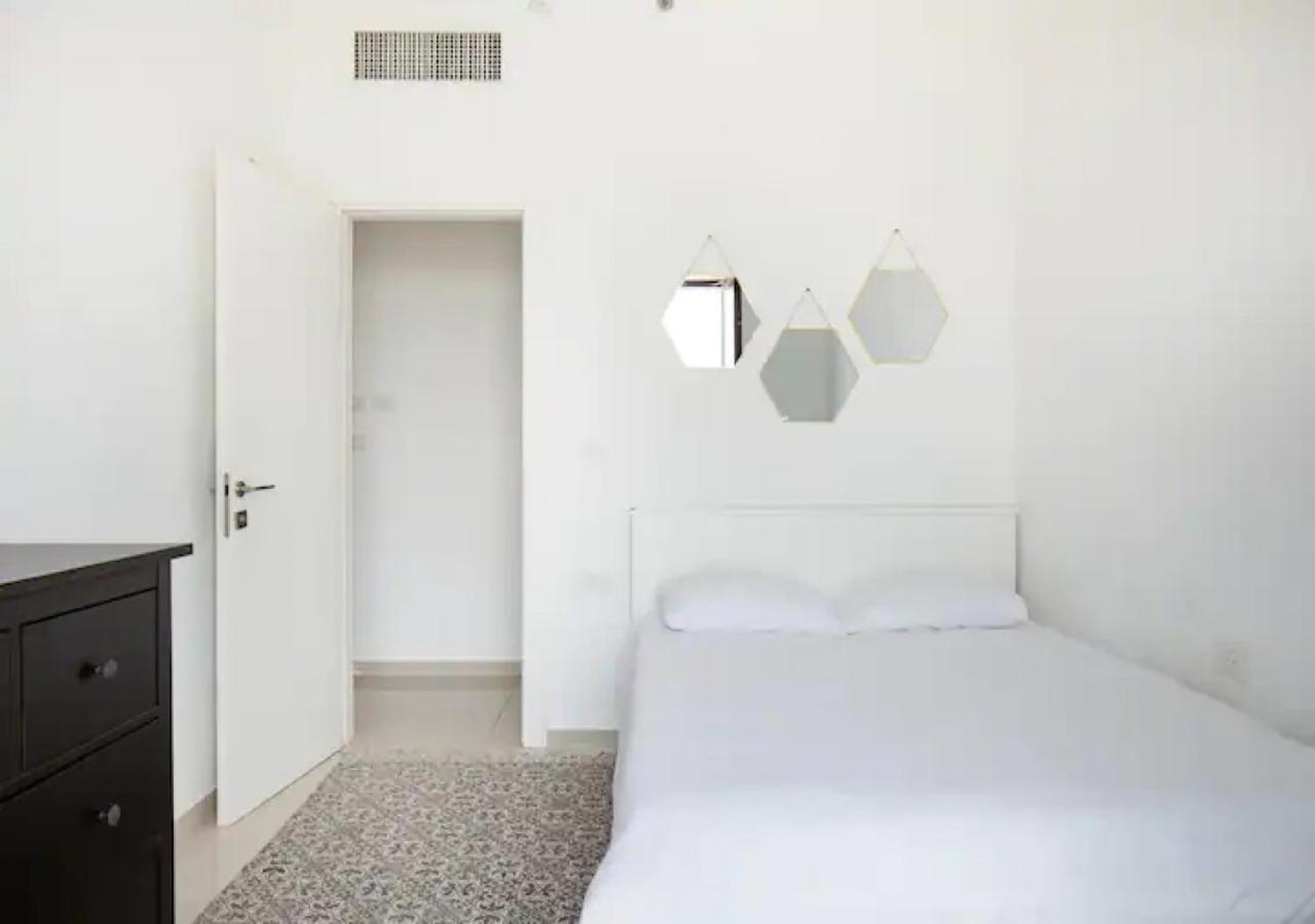 O&O Group- Special Apartment Sea View Luxury Tower Bat Yam Eksteriør billede