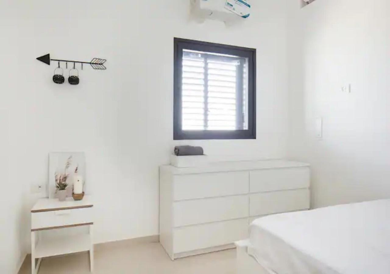 O&O Group- Special Apartment Sea View Luxury Tower Bat Yam Eksteriør billede