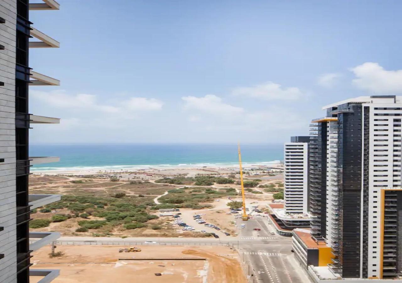 O&O Group- Special Apartment Sea View Luxury Tower Bat Yam Eksteriør billede